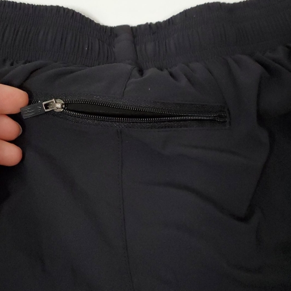 ADIDAS | Running Shorts w/ compression - Picture 3 of 6